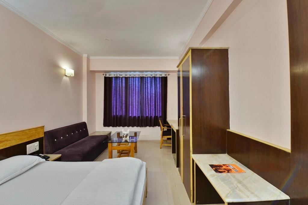 בהופאל Jain'S Hotel Rajhans מראה חיצוני תמונה